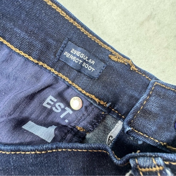 GAP “Perfect Boot” Medium Wash Denim Jeans size 29 Regular - Picture 7 of 11